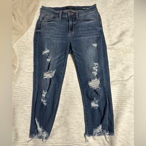 Judy Blue Skinny Fit Capri Distressed 3/26